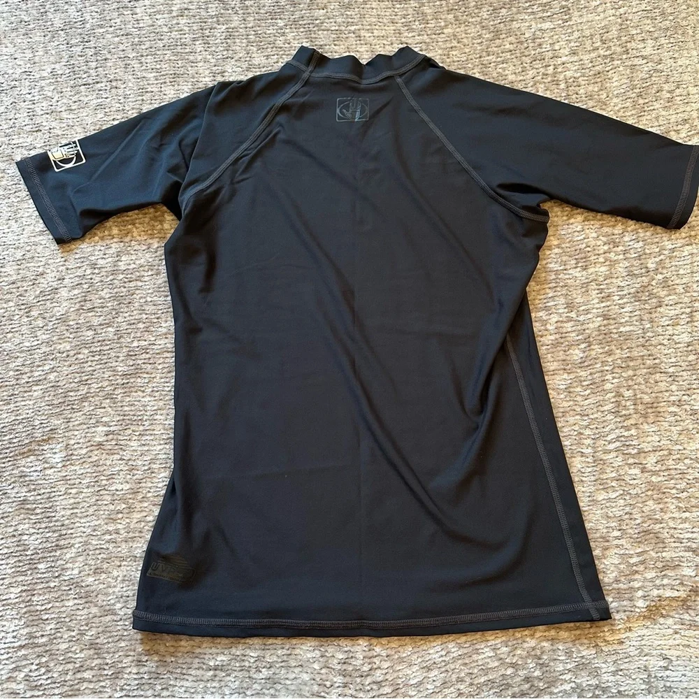 Body Glove Black Short Sleeve Rash Guard - Picture 2 of 10